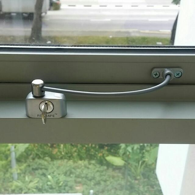 1488277603_window_restrictor_locks_1470811613_2b726af2_bg